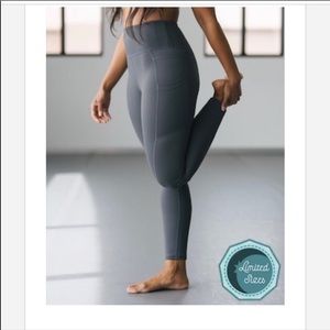 Zyia grey 7/8 leggings